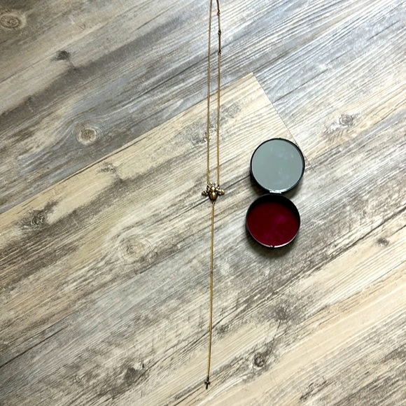 Virgin Saints & Angels ๐ Bee necklace gold with clear stones - Picture 3 of 8